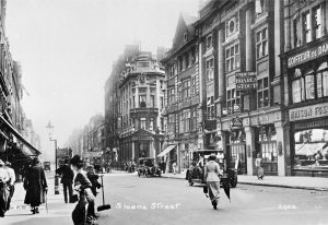 Sloane Street en 1915. Postal de la época.