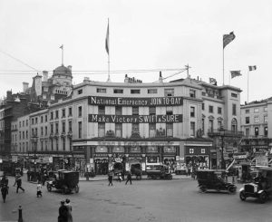 Swan & Edgar en 1914. Imagen procedente del Historic England Archive.