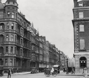 Harley Street en 1930. Postal de la época.