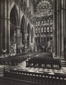 Interior de Westminster Abbey hacia 1910. Fotografía de George Davison Reid procedente del London Museum.