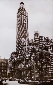 Westminster Cathedral hacia 1920. Fuente desconocida.