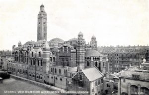 Westminster Cathedral hacia 1930. Fuente desconocida.