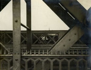 Vista desde Hungerford Bridge mirando hacia Westminster en agosto de 1923. Imagen procedente del London Transport Museum.