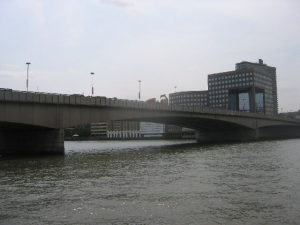 London Bridge en la actualidad. Fotografía de Stuart Taylor procedente de Wikipedia.
