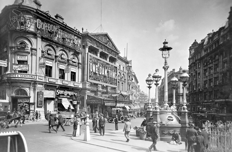 Piccadilly Circus