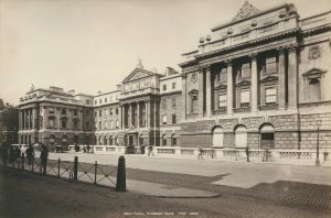 Somerset House hacia 1890. Fotografía de George Washington Wilson procedente del London Museum.