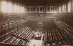 Interior de House of Commons hacia 1890. Fotografía de George Washington Wilson procedente del London Museum.