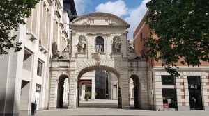 Temple Bar en su ubicación actual en Paternoster Square.