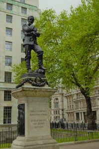 Estatua del general Gordon en su emplazamiento actual.