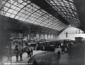 Interior de Charing Cross Station hacia 1890. Imagen procedente del London Transport Museum. 
