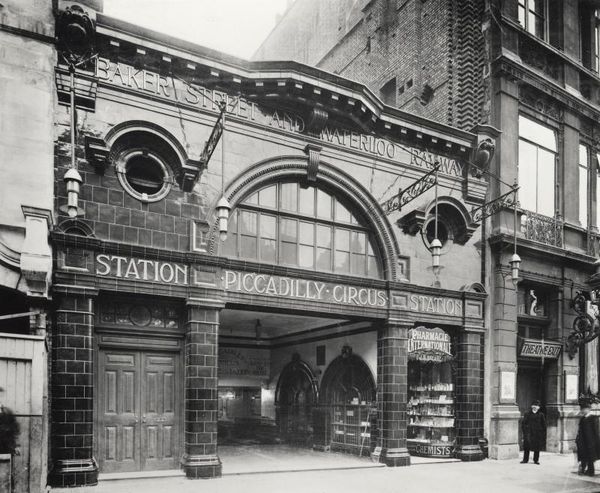 Piccadilly Tube Station