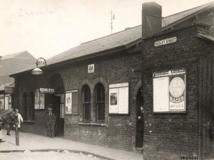 Shoreditch Tube Station en 1927. Imagen procedente del London Transport Museum.