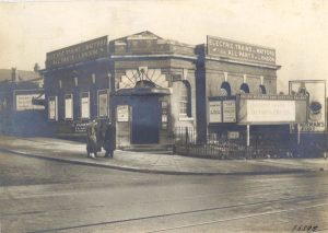 Kensal Rise Station en 1928. Imagen procedente del London Transport Museum.