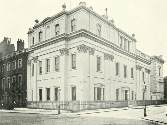Oriental Club