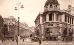 Gaiety Theatre en la década de 1910. Postal de época.