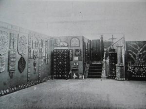 Interior de The Spanish Art Gallery en 1907. Fuente desconocida.