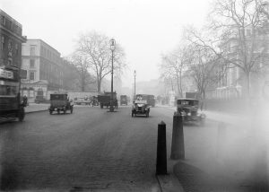 Euston Road en la década de 1930. Postal de la época.
